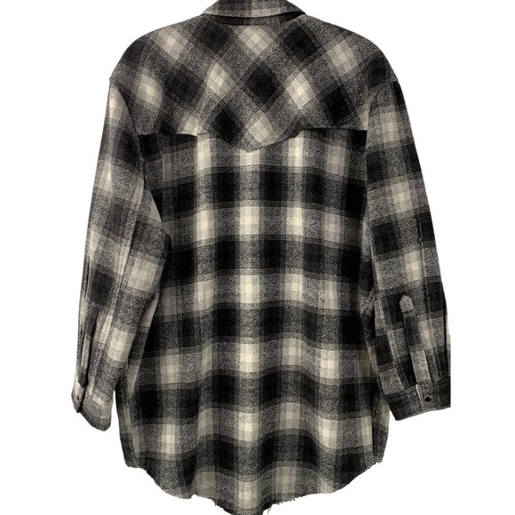 Sky To Moon Boyfriend Shacket Flannel Shirt Oversize Barn Large Plaid 6639 NWOT - Picture 7 of 9